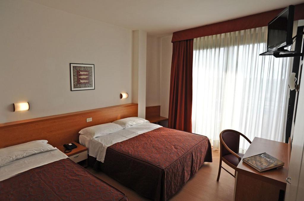 Hotel Fenix Cavallino-Treporti Luaran gambar
